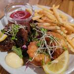 ビストロolympic - 揚げ物盛り合わせ