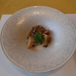 307079335 - 前菜　鮑と松前漬け