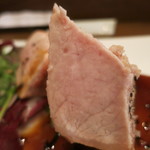 モンプチコションローズ - 26年9月　いも豚のロースト　断面アップ