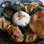 Ketupat Restaurant - 料理写真:ナシチャンプル(60,000RP)