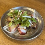 大衆イタリアンかね子 - 真ダコとホワイトセロリのカルパッチョ　690円