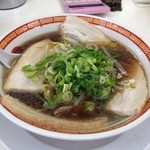 第一旭 - デラックスラーメン特製しょうゆ味（750円）