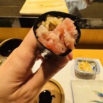 鮓 きずな - トロタク(絶品)(海苔とトロ、沢庵、シャリが絶妙なハーモニーを醸し出してます)