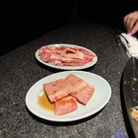 個室 和牛焼肉 吟 難波店 - 