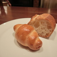 北新地 福多亭 The Ukai - 次々と出てくる自家製パン