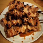 もつ焼き 三朝 - ゆでシロ（薄・160円）