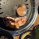 熟成肉専門店 ヨプの王豚塩焼 新大久保本店 - 