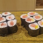 佐渡廻転寿司 弁慶 - 鉄火巻き と トロたく巻き