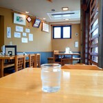 やぶ善 - 着席後すぐに提供してくれる、冷たいお水。