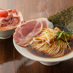 アンドレカンドレ - 料理写真:たまり醬油ラーメン＋レアポーク丼