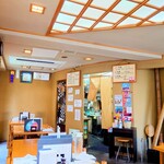 やぶ善 - 店内奥。