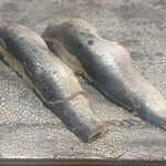 佐渡廻転寿司 弁慶 - いわし(酢〆)