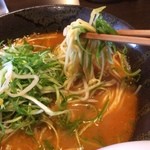 Hassenkaku - 名物『ねぎラーメン』
                           辛さは選べますが普通でもすこし辛い…