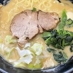 家系横濱ラーメン 川壱や - 着丼　