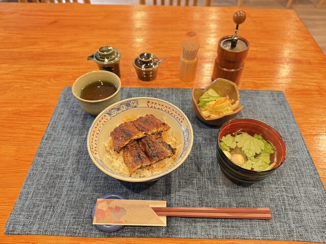 Sumiyaki Unagi Kawaan