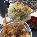俺の天ぷらバル - 天丼　ピーマン