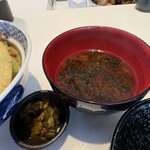 俺の天ぷらバル - 味噌汁　漬け物