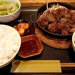 KOREAN DINING LEE - 