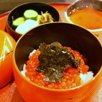 東條 - いくら御飯