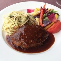 黒毛和牛１００％のハンバーグステーキ