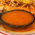 蒙古タンメン中本 - 香辛料のバッチリ効いた辛旨スープ