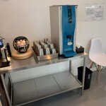 中華そば 幸楽 - お冷はセルフサービス