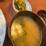 喰しん房松むら - お味噌汁と刻み海苔も