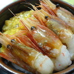 ウニ海老丼（エビはボタンエビ）