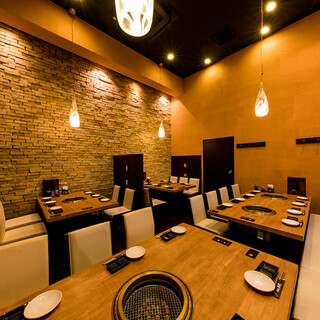 炭火焼肉 新羅_2