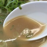 ラーメン横綱 - スープはかなり美味しい。