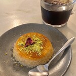 富士見台トンネル - クナーファキシュナとドリップコーヒー¥1100