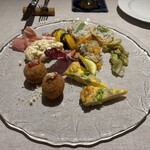 ノバッテ - 前菜盛り合わせ。写真は二人前