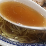 ブルース軒 - 煮干しベースの鶏豚諸々ミックス