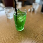 レストラン コロナのテラス - ドリンク（メロンソーダ）