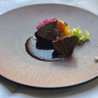 伊勢の恵みと生産者への敬意を込めた滋味深い逸品を味わうコース