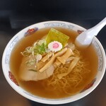 かわにし食堂 - チャーシュー麺大盛り1050円。