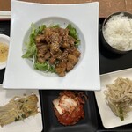 豚舞 - 秘伝のタレサムギョプサル　¥1,200