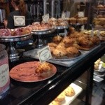 Donna Bell's Bake Shop - どれも美味しそう