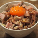 鶏と無限の可能性 - ミニレアチャ丼