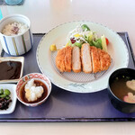 アルファ津田カントリークラブ - 厚切りロース豚カツ定食