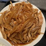 ヤムチャ - ぶた肉とタマネギの炒め物