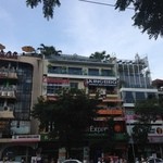 Cau Go - ビルの5階・６階にあります。