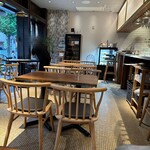 ロティ シェ・リュイ - タイルの床が雰囲気！