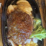 なるみ - 粗挽きビーフハンバーグ定食