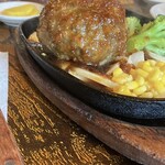 なるみ - 粗挽きビーフハンバーグ定食