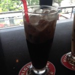 Highland's Coffee Ho Guom - ブラックアイスコーヒー。でもガムシロ入り。