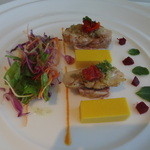 レインボー - オードブル：若鶏のハープ香るコンフィ ｲｴﾛｰﾊﾟﾌﾟﾘｶとﾊﾟｲﾅｯﾌﾟﾙのﾑｰｽ