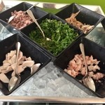 Hilton Hanoi Opera - フォーの具はこの中から選べます。