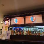 4747 - 沖縄のような店内