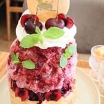 カフェ・ド・リオン パレット - 【2025.06】チェリーブランデー香る空輸アメリカンチェリー氷・プティサイズ(税込2,728円)